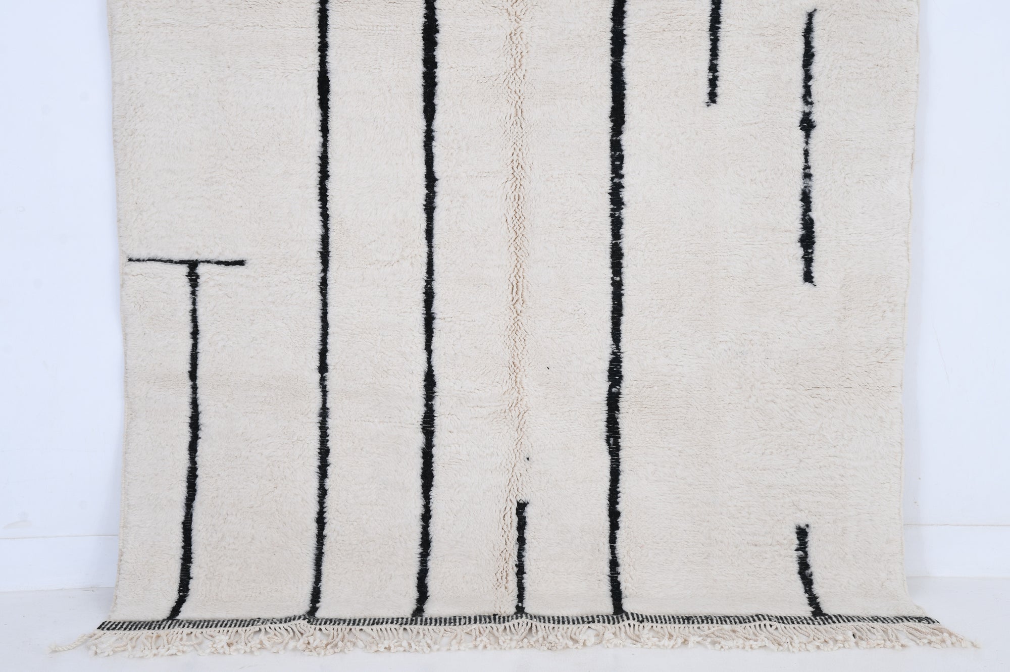 Moroccan custom rug from Beni Ourain, Wool and Thread, black and white