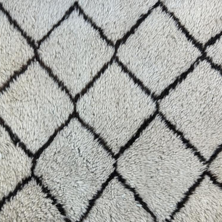 Classic Lozenge Facet Rug 4529