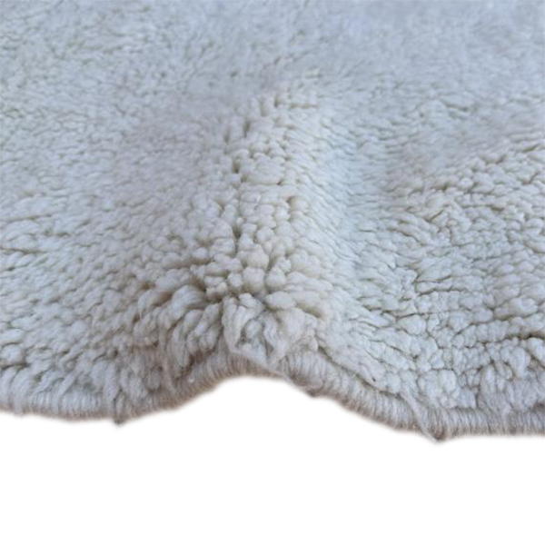Gentle Wool Rug 4582