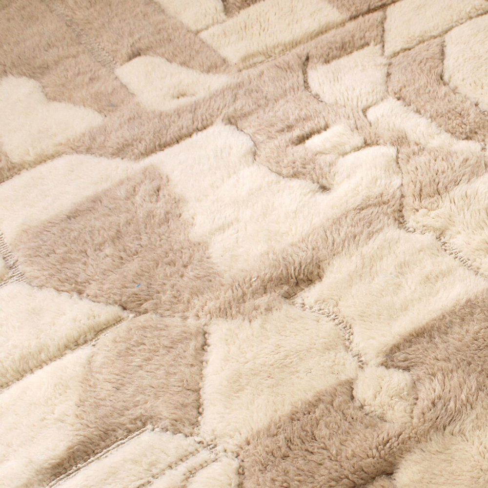 Moroccan custom rug from Beni Ourain, Beige