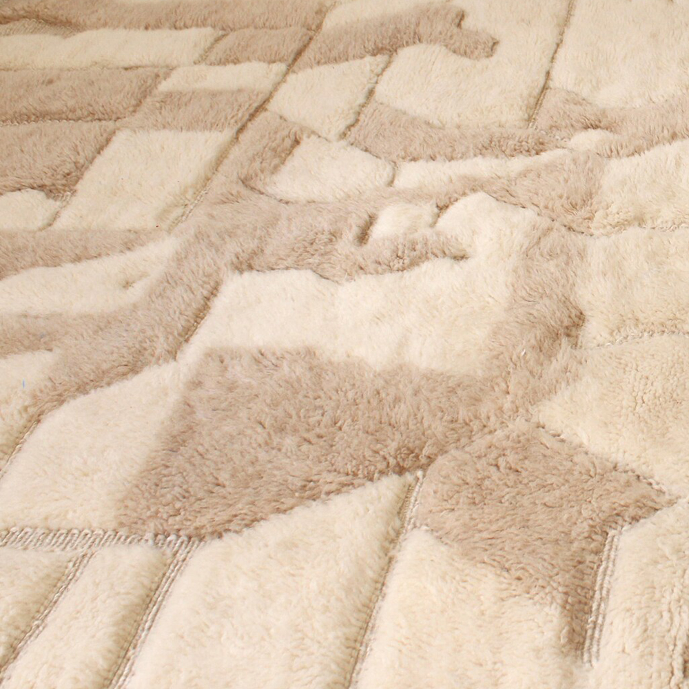 Moroccan custom rug from Beni Ourain, Beige